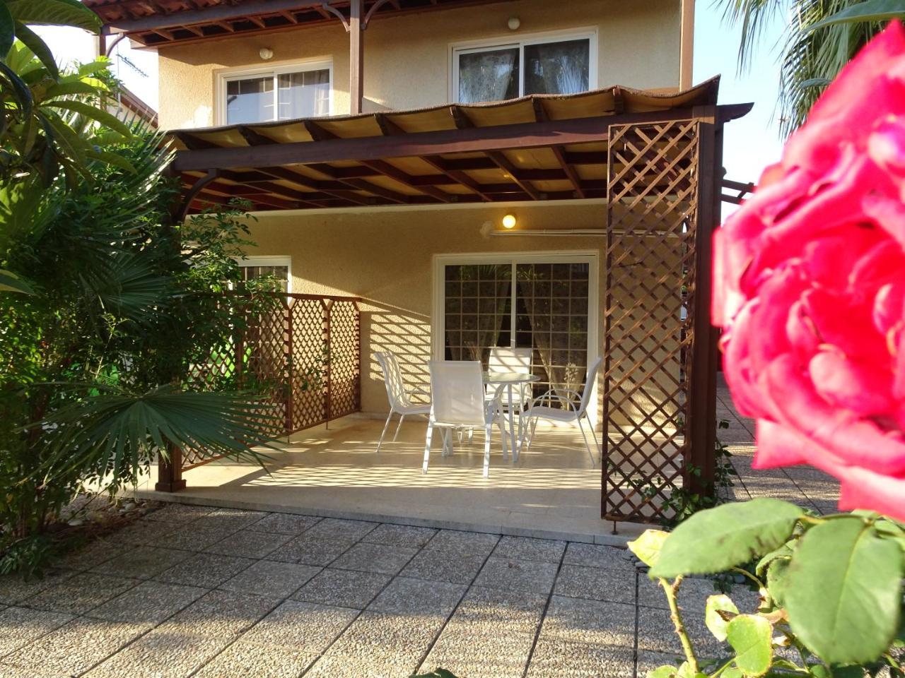 Maria Petros Beach Houses Villa Perivolia Buitenkant foto